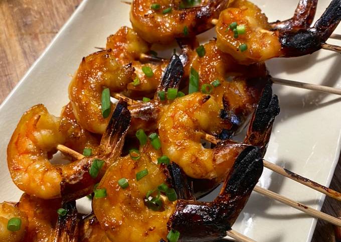 Recipe of Quick Grilled Honey Prawns Skewers (Bali Style)
