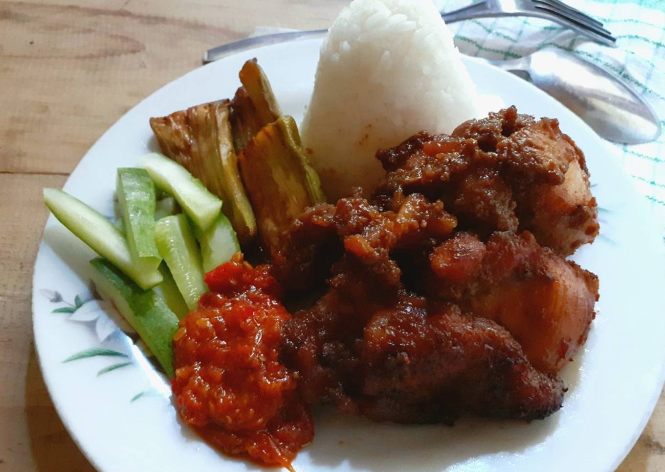 Ayam goreng resep ibu saya hey