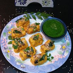 A picture of Bread Khaman.