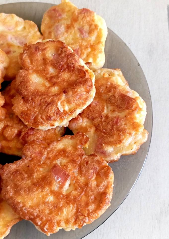 🔸Оладки з картоплею пюре і сардельками 🔸