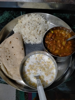 राजमा चावल (Rajma chawal recipe in Hindi) रेसिपी मुख्य फोटो