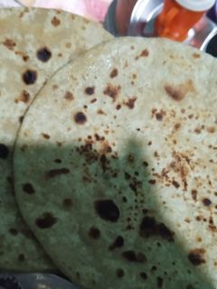 आलू का पराठा (Aloo ka paratha recipe in hindi) रेसिपी मुख्य फोटो
