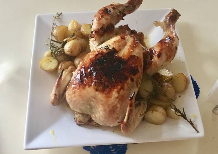 Whole Baked Chicken<em>very easy</em> with Baked Baby Potatoes