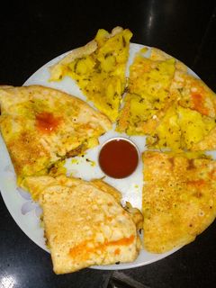 स्टफ्ड वेज पोटॅटो मसाला डोसा (stuff veg potato masala dosa recipe in marathi) रेसिपी चे मुख्य फोटो