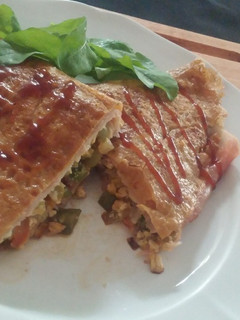 Una foto de Omelette de Jamón y Queso relleno de sobrantes
