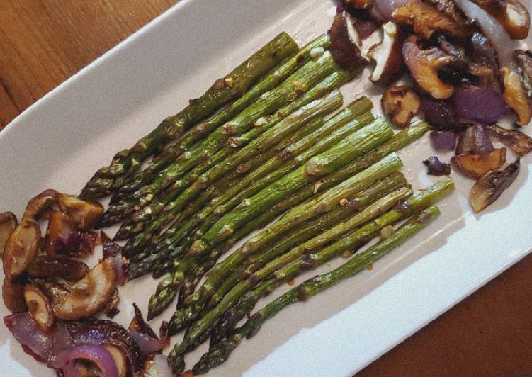 Recipe of Award-winning Oven-Roasted Asparagus &amp; Shiitake Mushrooms