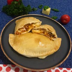 A picture of Calzone.