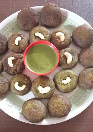 હરા ભરા કબાબ (Hara Bhara Kebab Recipe In Gujarati) રેસીપી મુખ્ય ફોટો