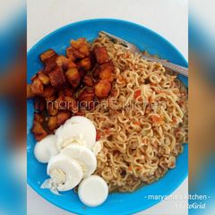 A picture of My fav indomie combo.