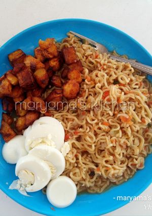 A picture of My fav indomie combo.
