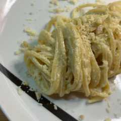 Una foto de #651 Linguine con pesto di mandorle e limone 🍋🧀🍋