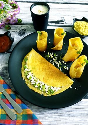 A picture of Paneer Besan Chilla.