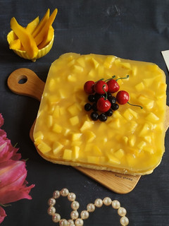 A picture of Mango Bavarios.