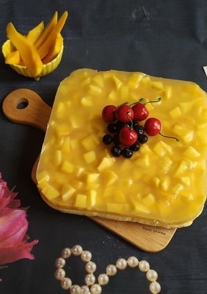 A picture of Mango Bavarios.