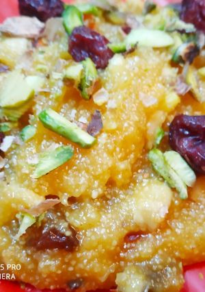 A picture of Pista Kesar Halwa.
