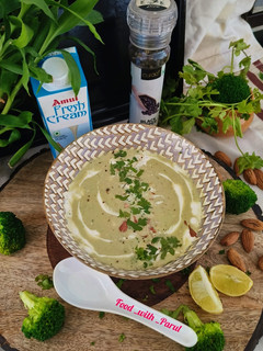 A picture of ब्रोकोली आलमंड सूप (Broccoli almond soup recipe in Hindi).