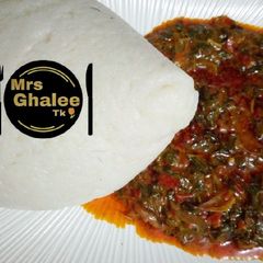 A picture of Tuwon shinkafa miyar yakuwa da alayyahu.