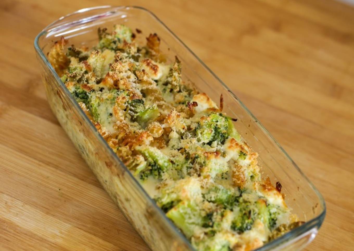 Pastel de pasta con brócoli