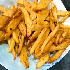 A picture of Masala french fries.