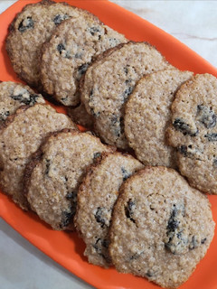 Una foto de Galletas de avena con quinua y pasas
