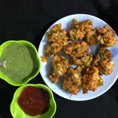 A picture of Chinese Pakoda.