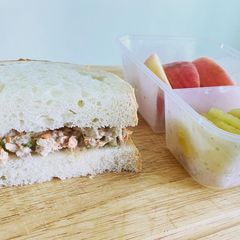 A picture of Tuna salad sandwich.