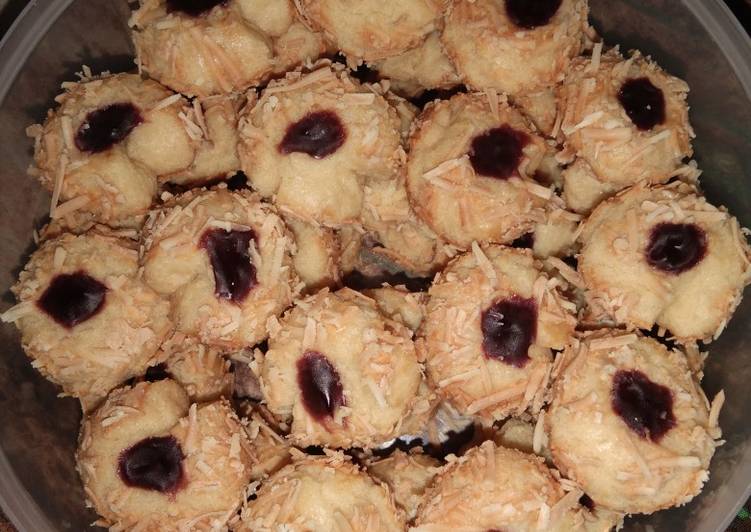 Bluberry Thumbprint cookies