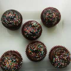 Una foto de Cupcakes de chocolate🍫💜