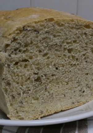 Foto de Pão de forma da Rita Lobo versão integral c/ o que tinha em casa