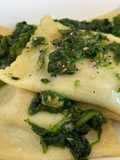 Ravioli di spinaci, noci e gorgonzola