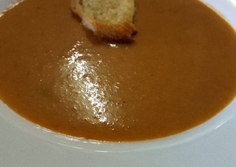 Tomato soup /Croutons