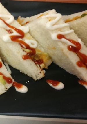 A picture of Coleslaw sandwiches.