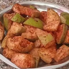 A picture of Guava chaat.