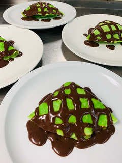Resep Pancake Strawberry Saus Coklat oleh Dapur Adis - Cookpad