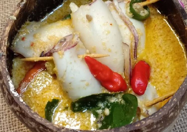 Cara Gampang Menyiapkan Cumi kuah Kuning yang Lezat