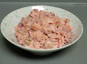 Una foto de Ensalada de papa (mixta) 🤤