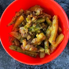 A picture of Aloo Parwal 🥗🥗.