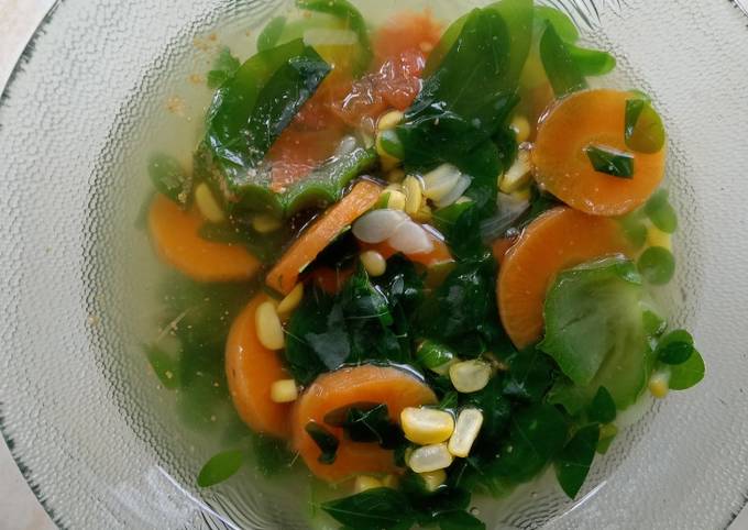 Resep Sayur Bening Daun Kelor Oleh Siti Marini Cookpad