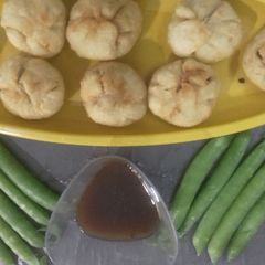 Peas stuffed kachauri A picture of Peas stuffed kachauri.