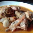 Rustido pollo conejo abstemio