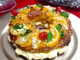 Roscón de reyes relleno de crema pastelera con leche condensada