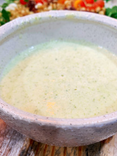 A picture of Broccoli creamy soup.
