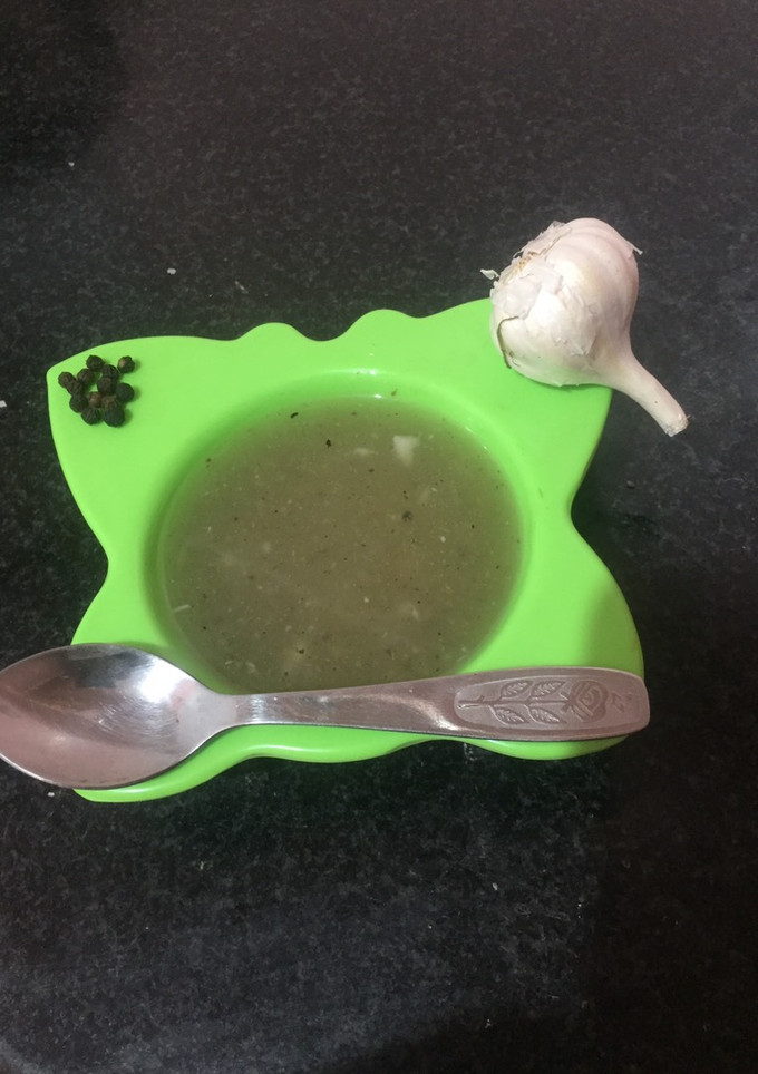பூண்டு மிளகு சூப்🥣🥣 செய்முறை முக்கிய புகைப்படம்