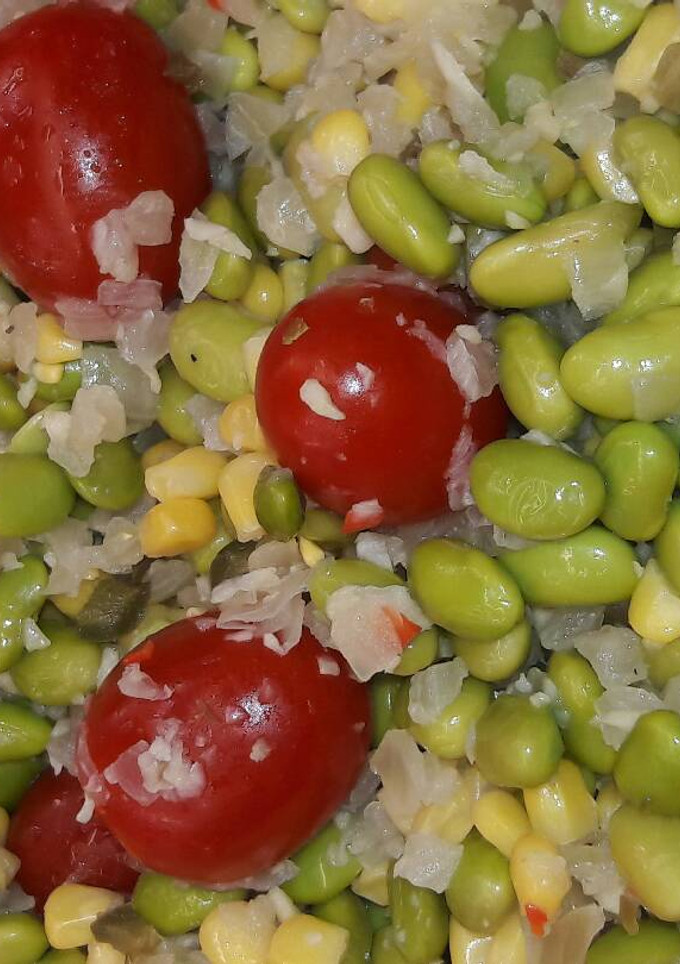 Una foto de Ensalada fresca de Edamame