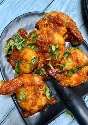 A picture of Goan Peri peri prawns.