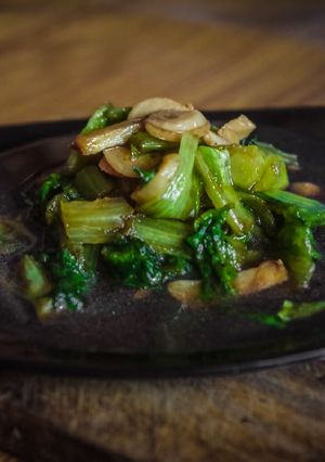 Foto resep Tumis selada kecap with garlic