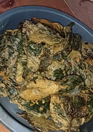 Foto resep 54.Peyek Daun Bayam