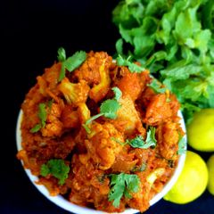 A picture of Gobhi aloo subzi.