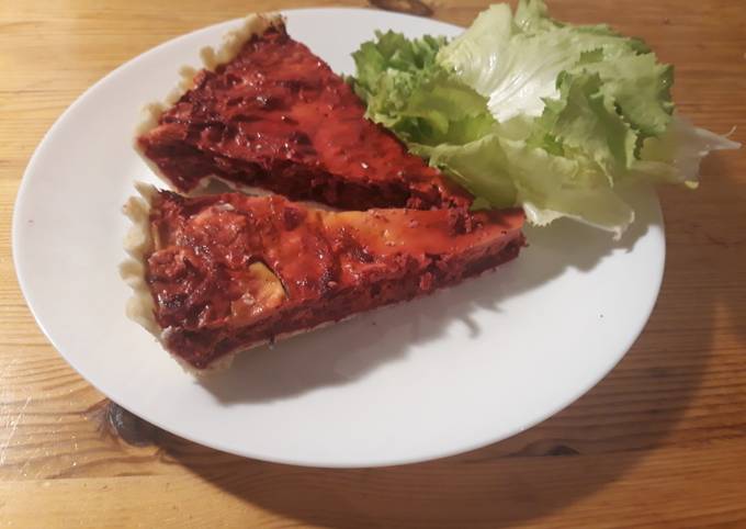 Rote Bete-Tarte mit Feta