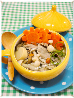 枸杞肉片鮮菇湯 的食譜成品照片